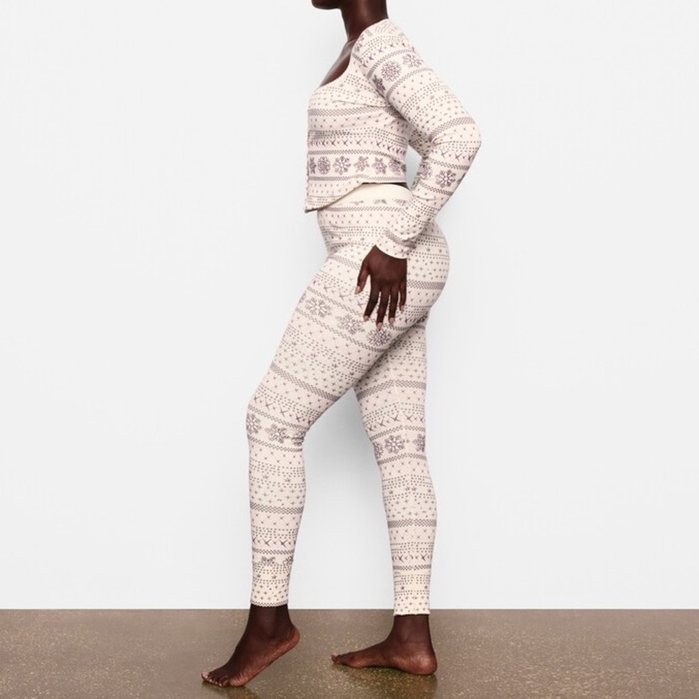 SKIMS Logo Plush Pointelle Henley & Legging Set | Size XL - Picture 5 of 12